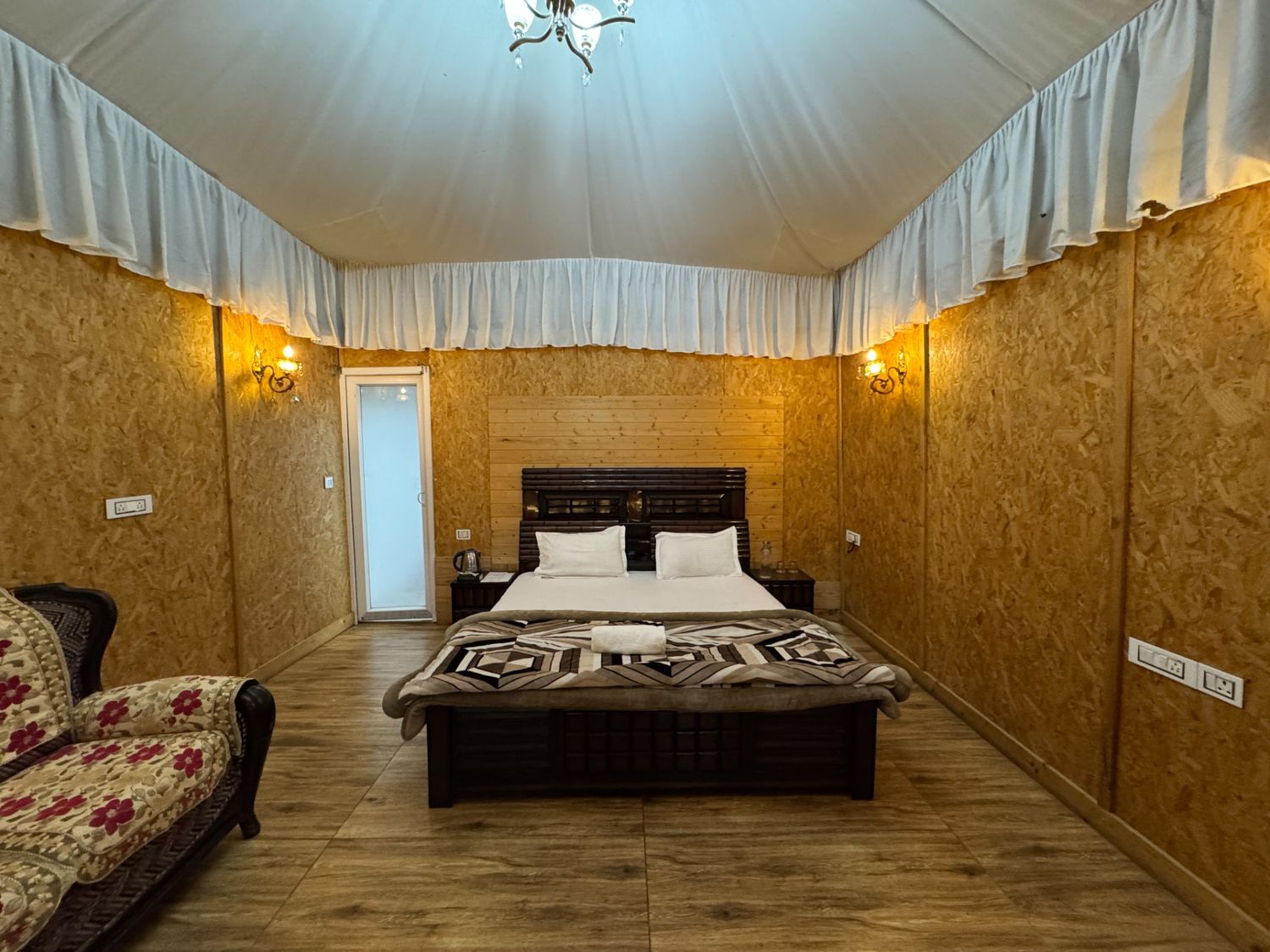 resorts in mussoorie